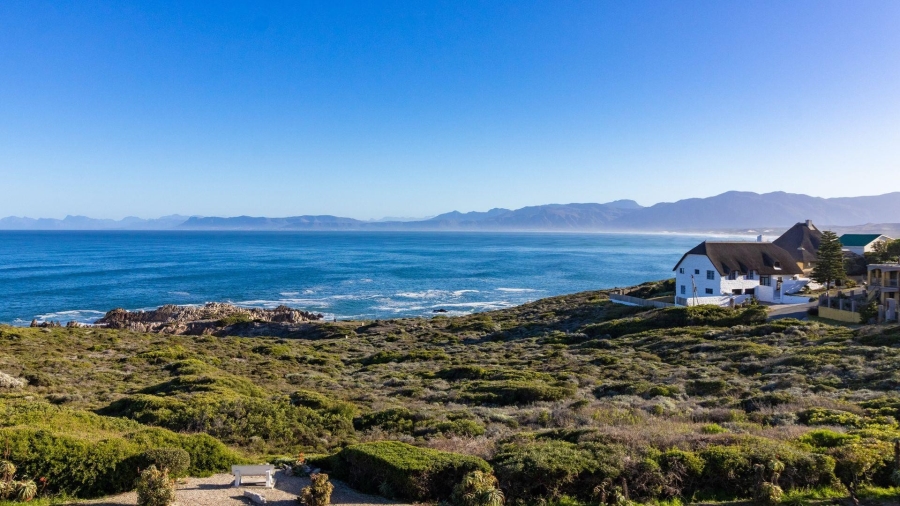 5 Bedroom Property for Sale in De Kelders Western Cape